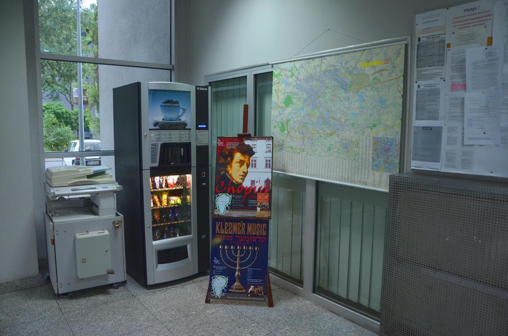 Ds Za Kolumnami Hostel